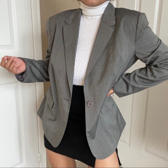 Vintage Oversized Blazer - Picture 4 of 13